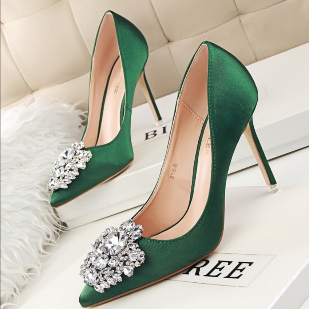 Brand new heels